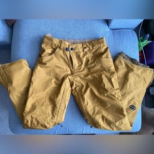 686 Women’s Snowboard Ski Pants